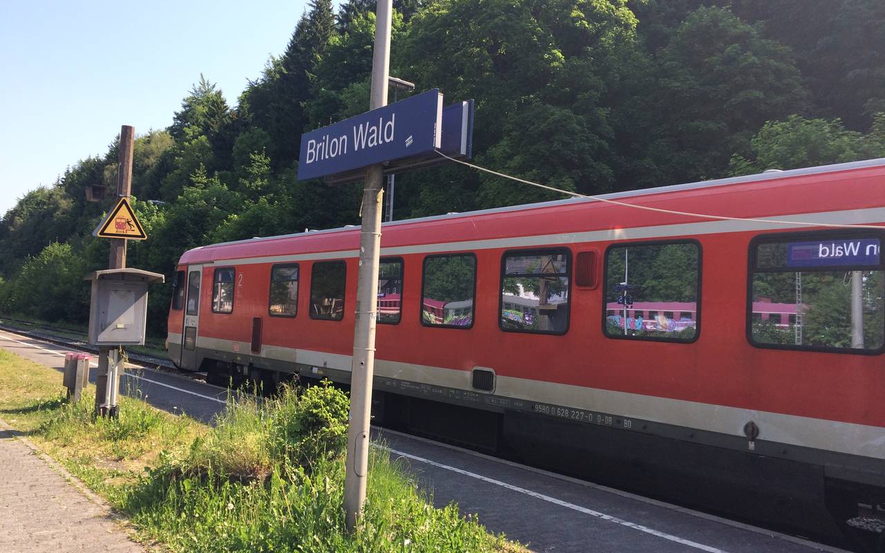 Der Bahnhof Brilon-Wald wartet auf die dringend notwendige Renovierung.