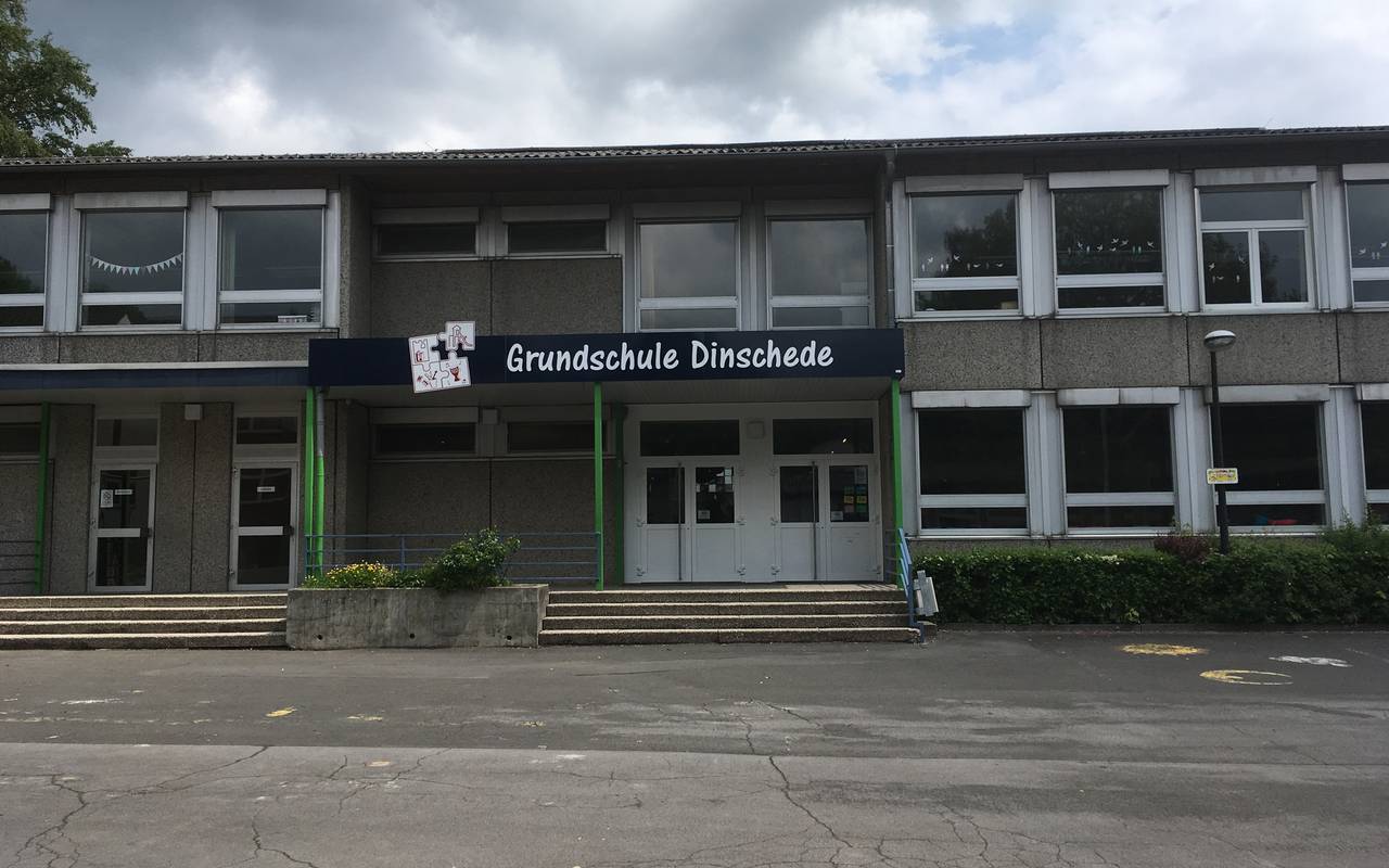 Die Grundschule in Arnsberg-Oeventrop-Dinschede.