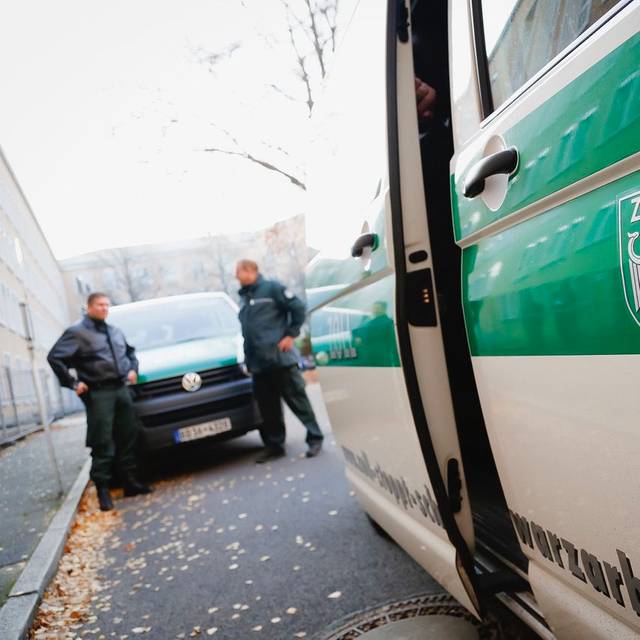 Zollkontrolle, Schwarzarbeit