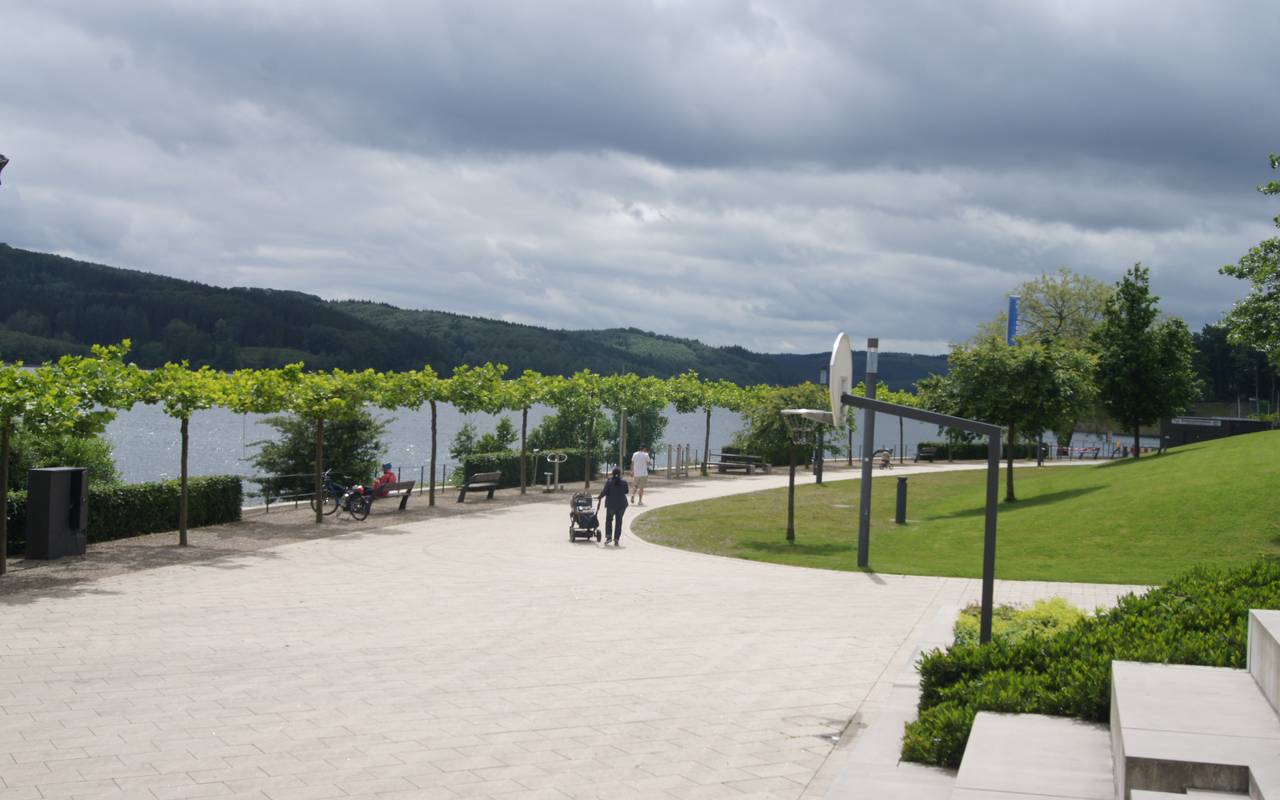 Am Sorpesee in Langscheid