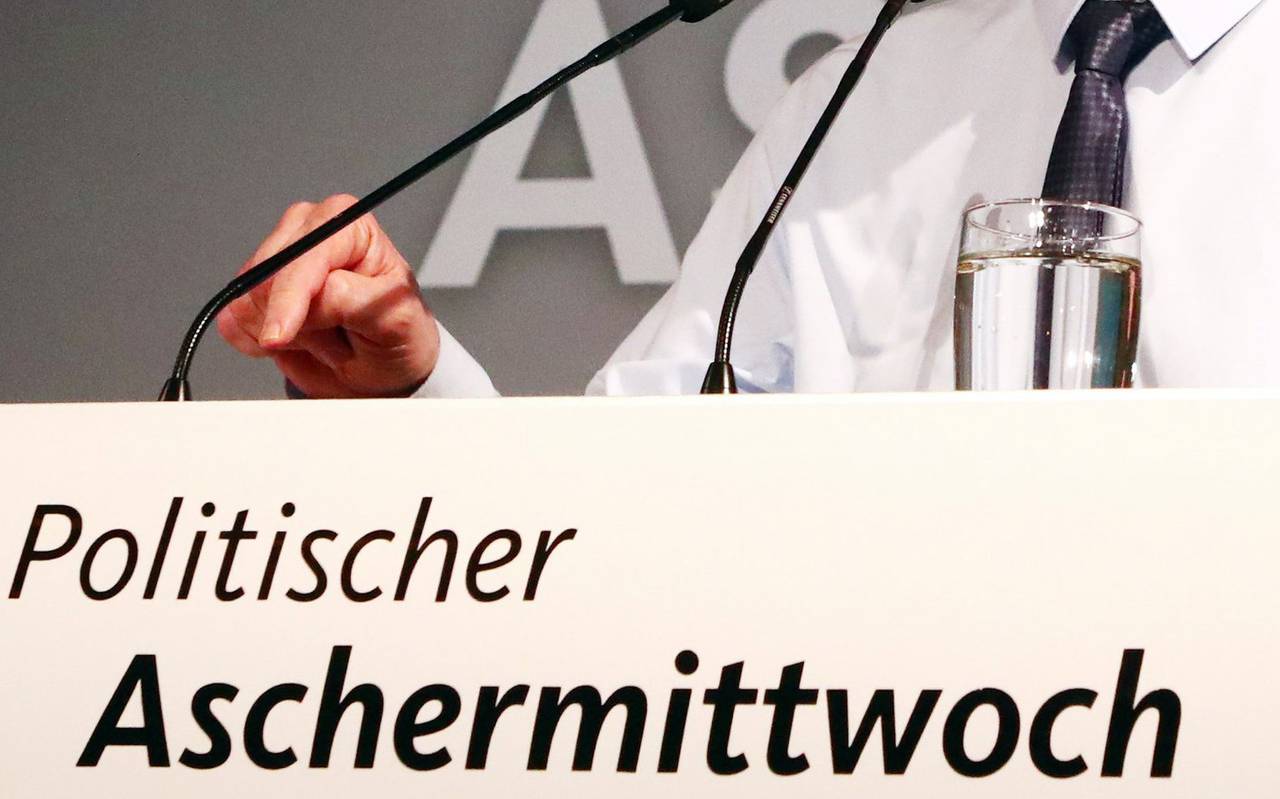 Beim politischen Aschermittwoch lassen die Politiker an ihren Kontrahenten kein gutes Haar.