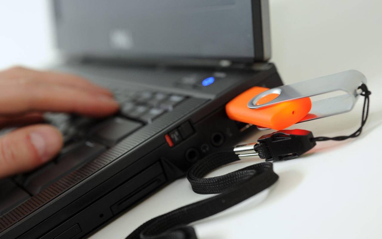 USB-Stick am PC