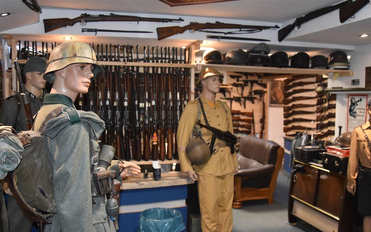 Razzia in Remscheid - Waffenarsenal