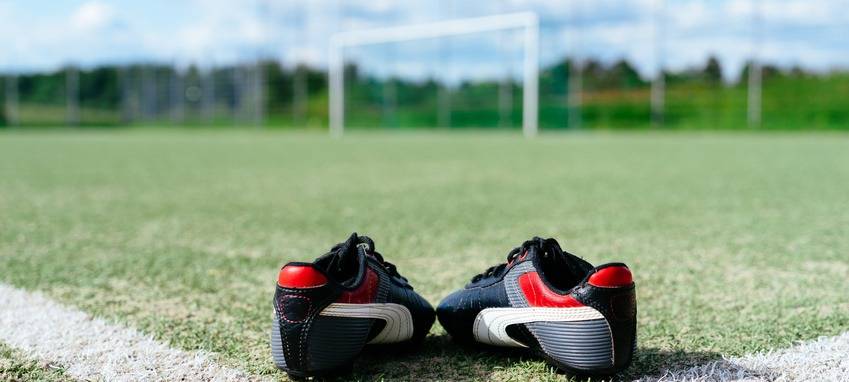 Schmallenberg: 3 Sportplätze mit neuer Flutlichtanlage