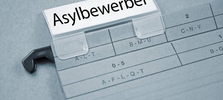 Sauerländer Bürgermeister für Bezahlkarte für Flüchtlinge