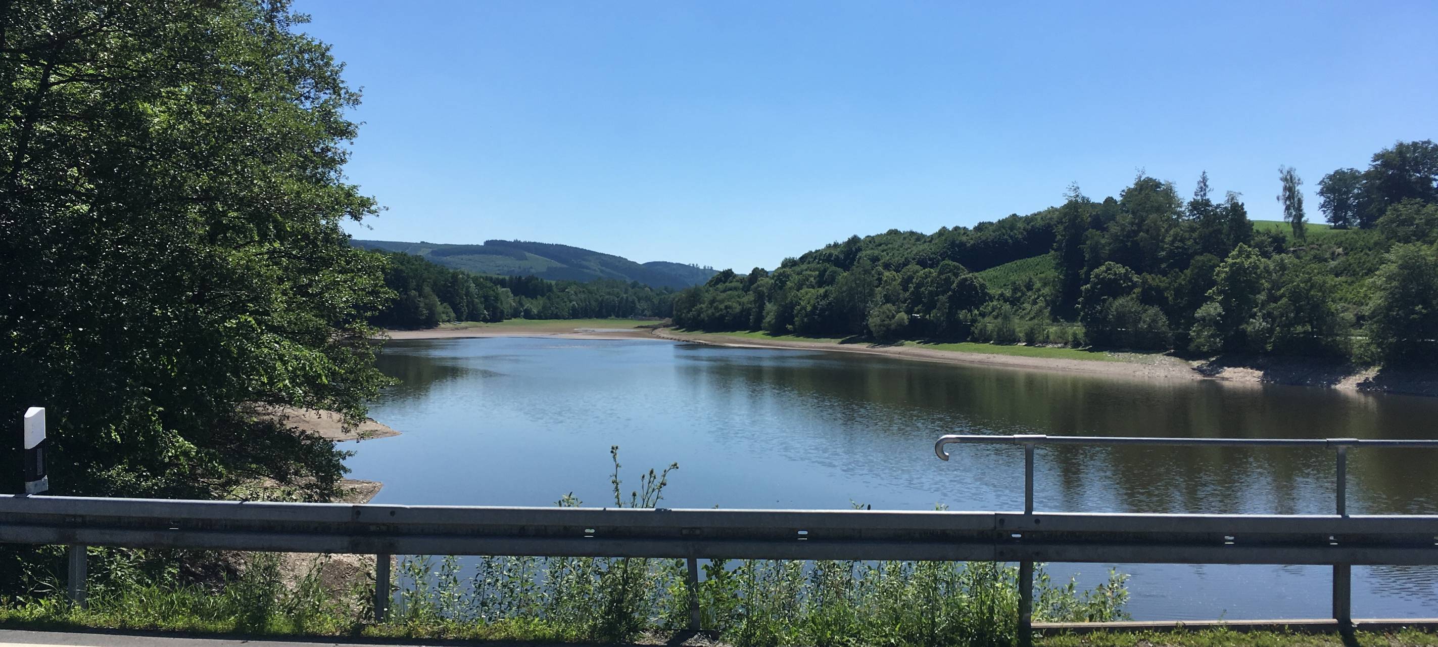 Das Vorbecken vom Hennesee von der Vormauer aus
