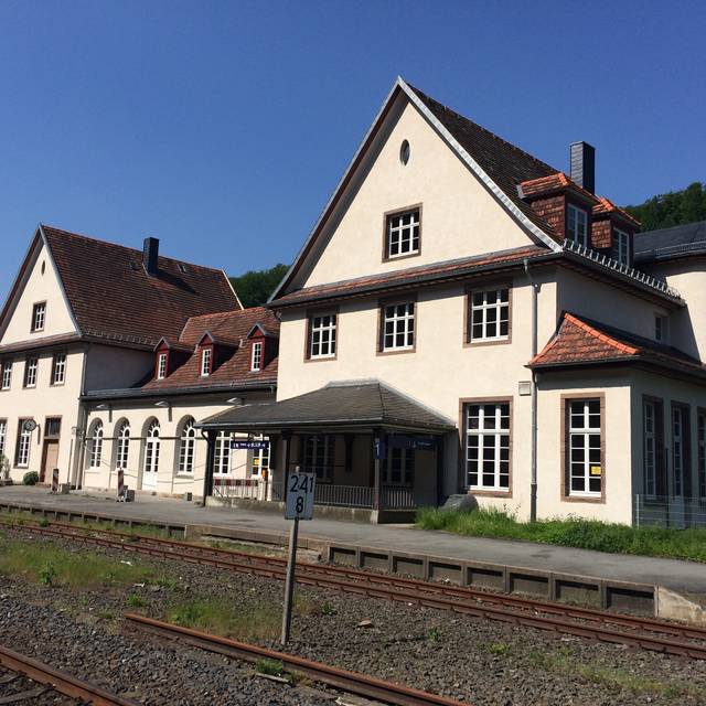 Der Bahnhof Brilon-Wald wartet auf die dringend notwendige Renovierung.