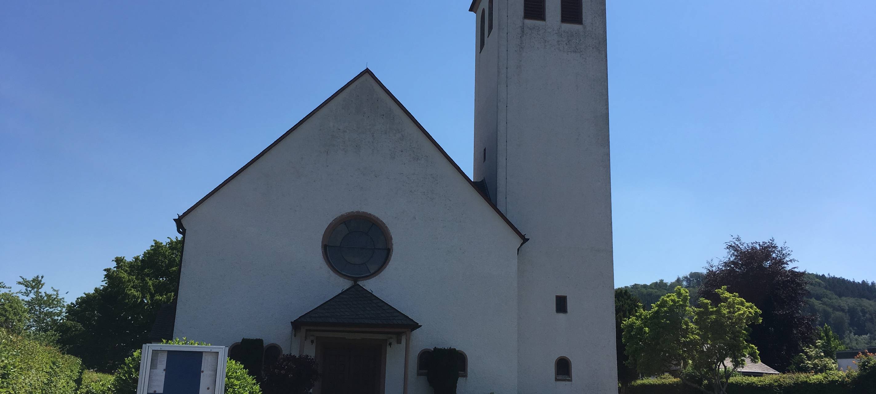 Aufgenommen im Juni 2019
Christkönig-Kirche in Bestwig