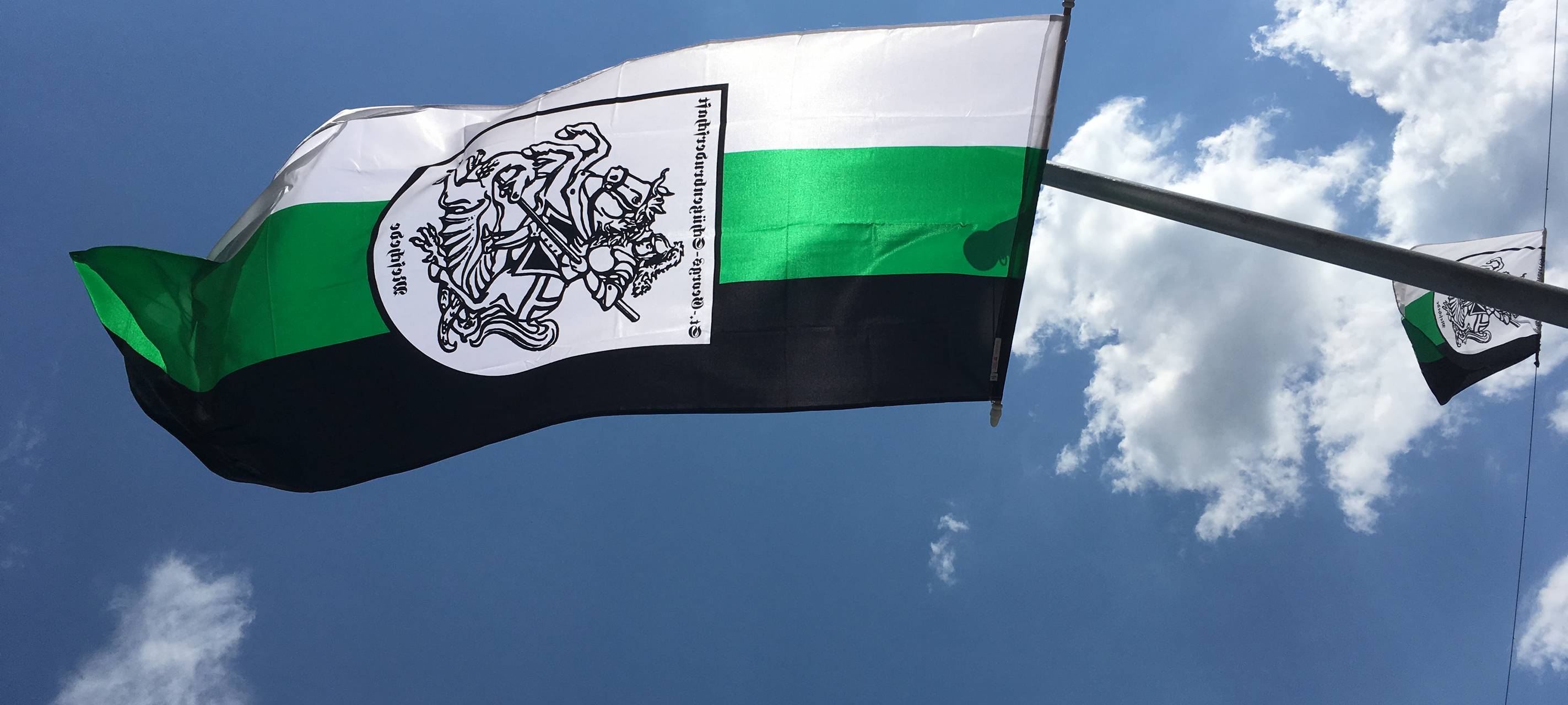 Aufgenommen im Juni 2019Schützenfestfahne am Mittwoch vor Fronleichnam in der Innenstadt von Meschede.