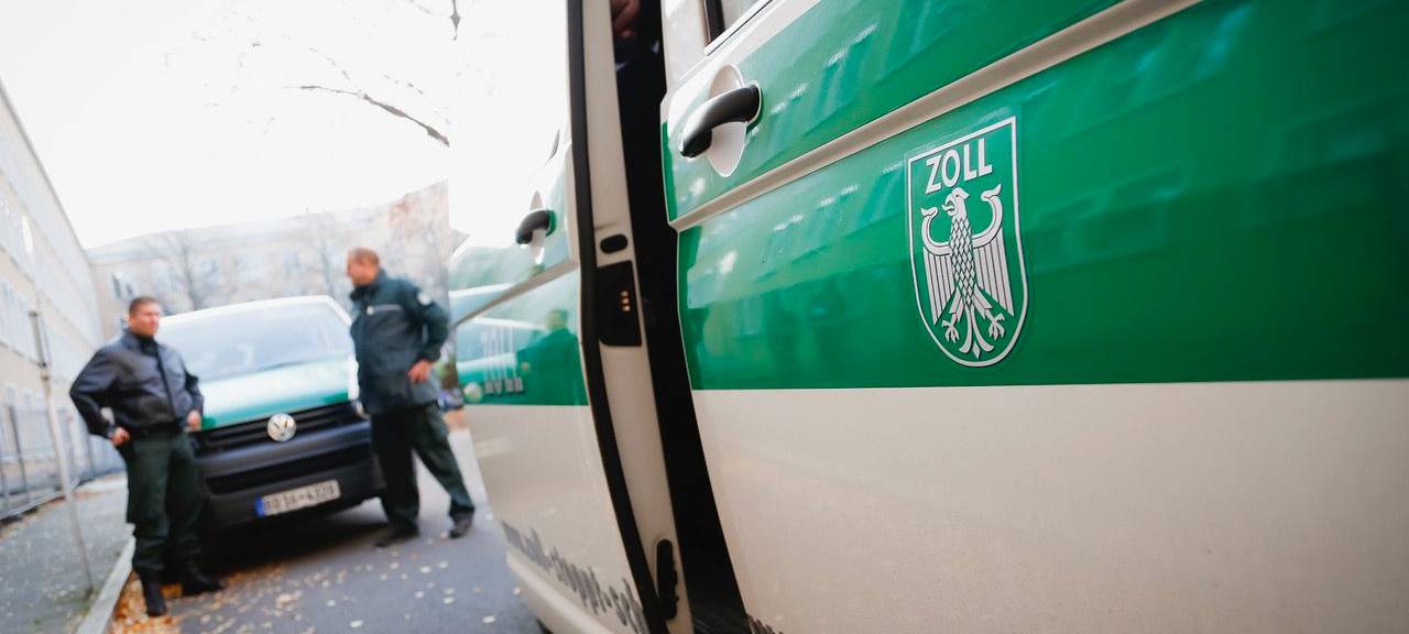 Zollkontrolle, Schwarzarbeit