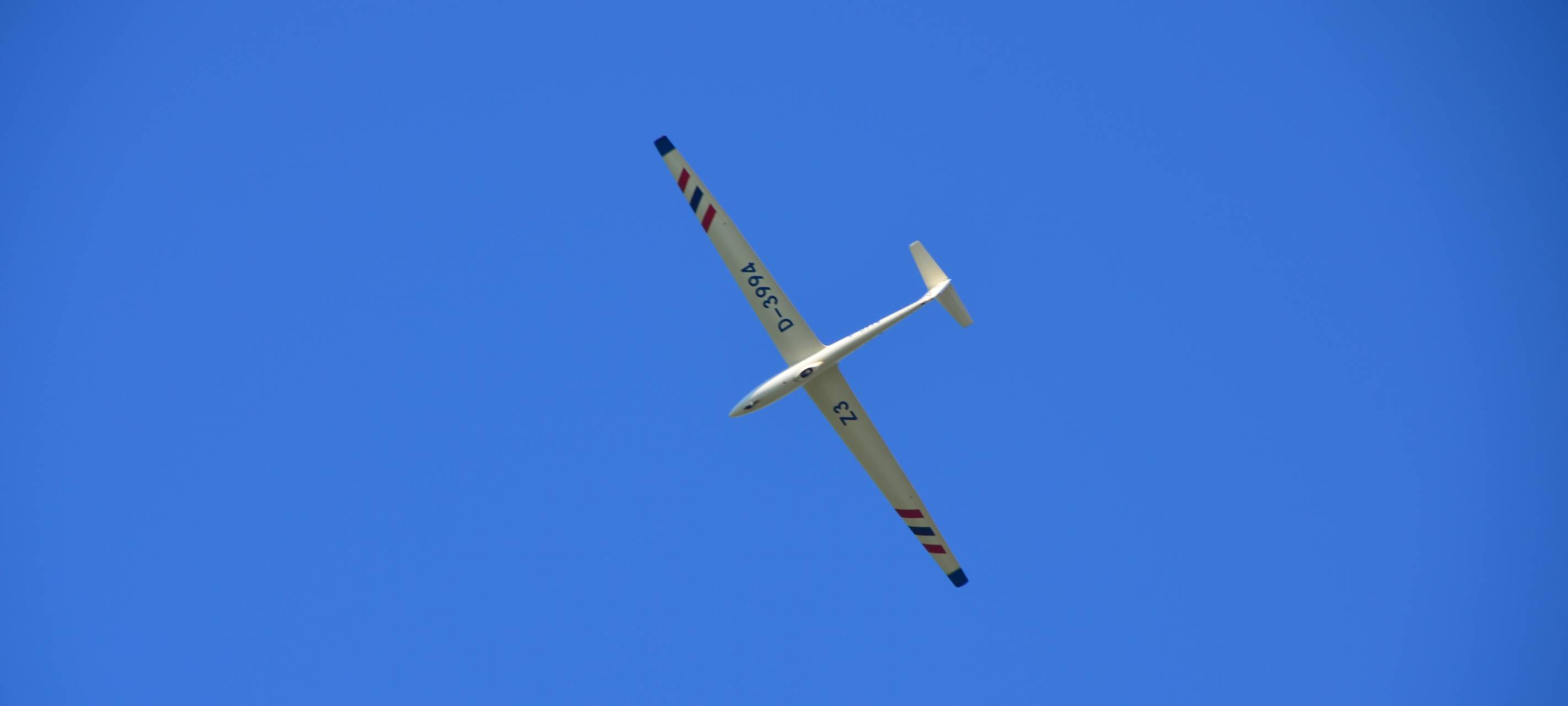 Arnsberg: Oeventroper Segelflieger gegen Windräder