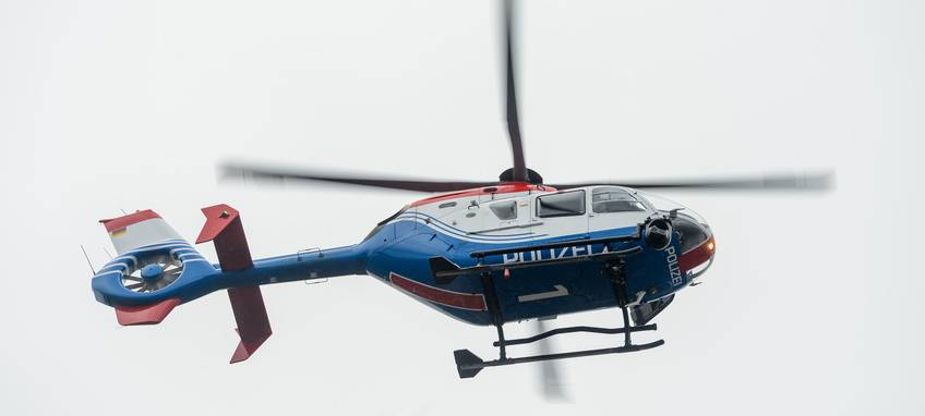 Polizeihubschrauber über Brilon im Einsatz