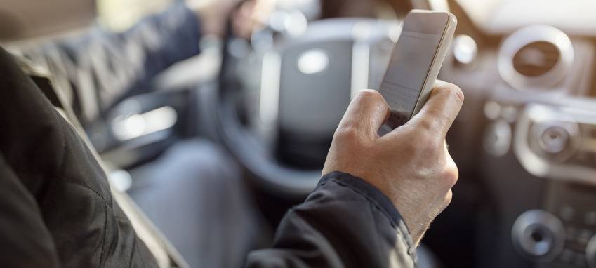 Viele "Handyverstöße" bei Sauerländer Autofahrern