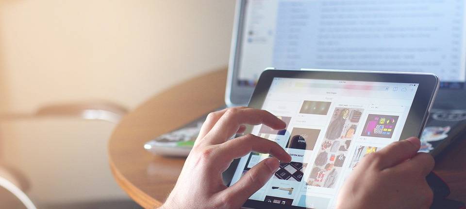 Arnsberg: Berufskolleg am Eichholz bekommt IPads