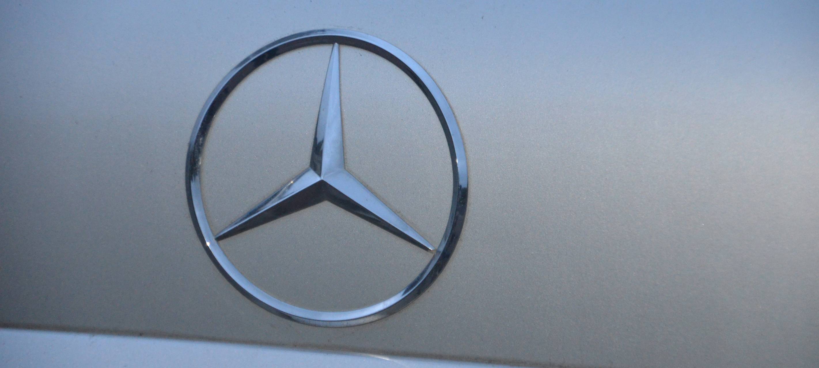 Brilon: Autodiebe klauen weiße S-Klasse