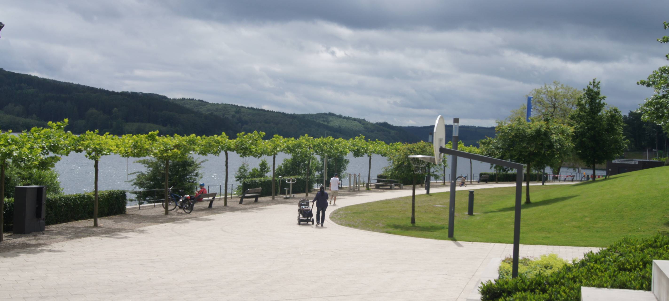 Am Sorpesee in Langscheid