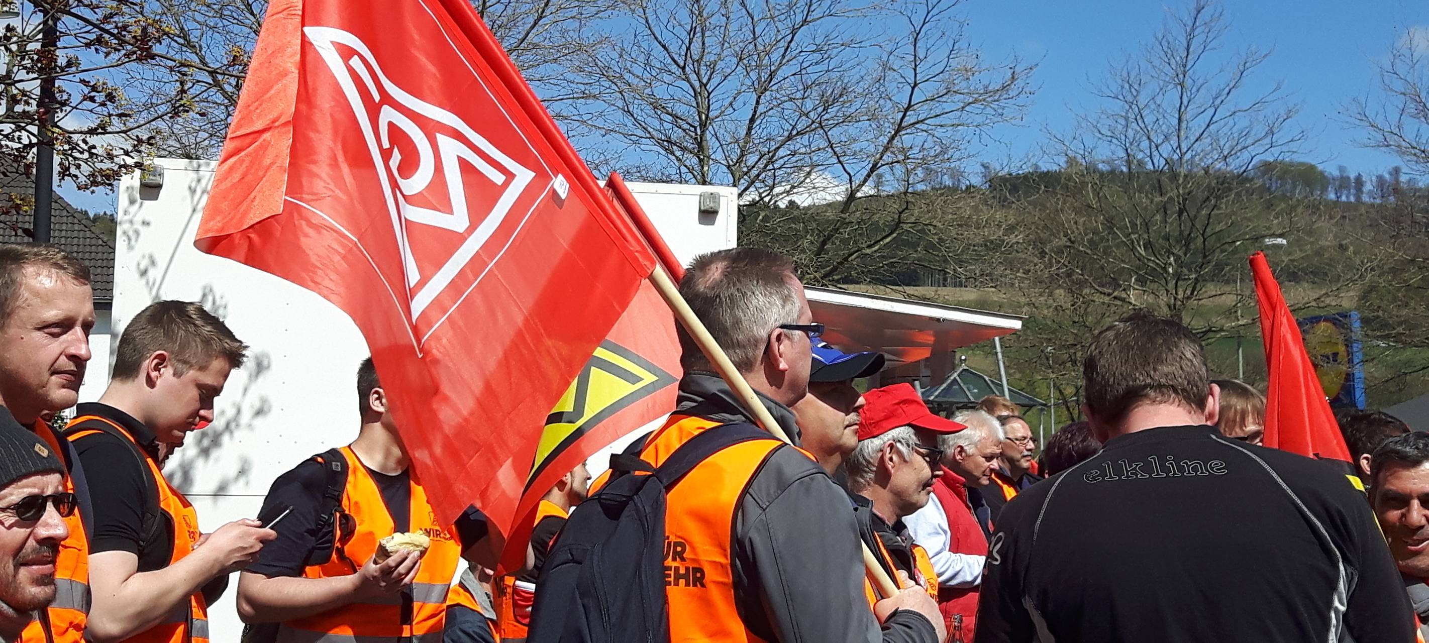 Warnstreiks bei Pfleiderer