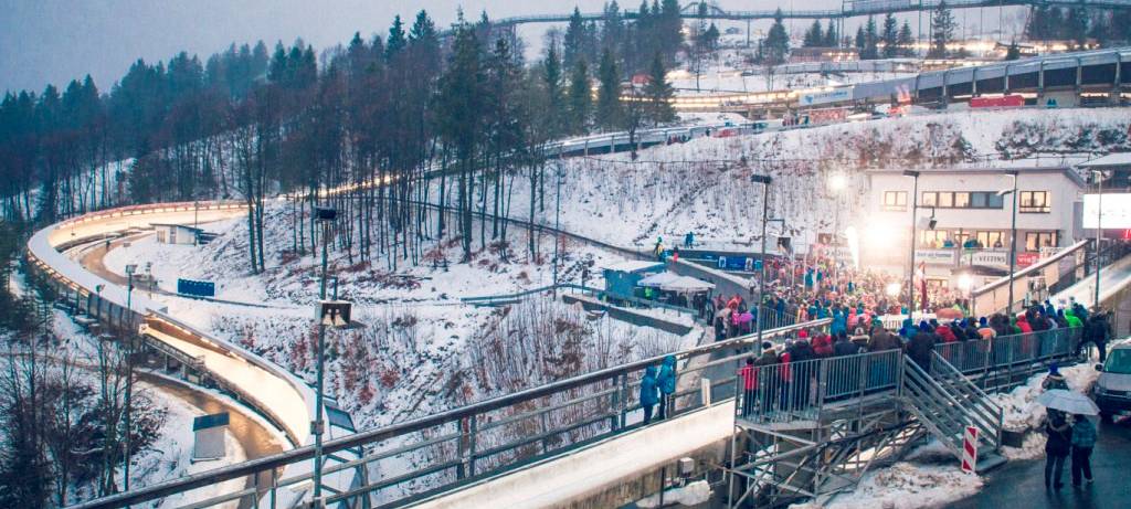 Blick aus der EisArena-Lounge in Winterberg