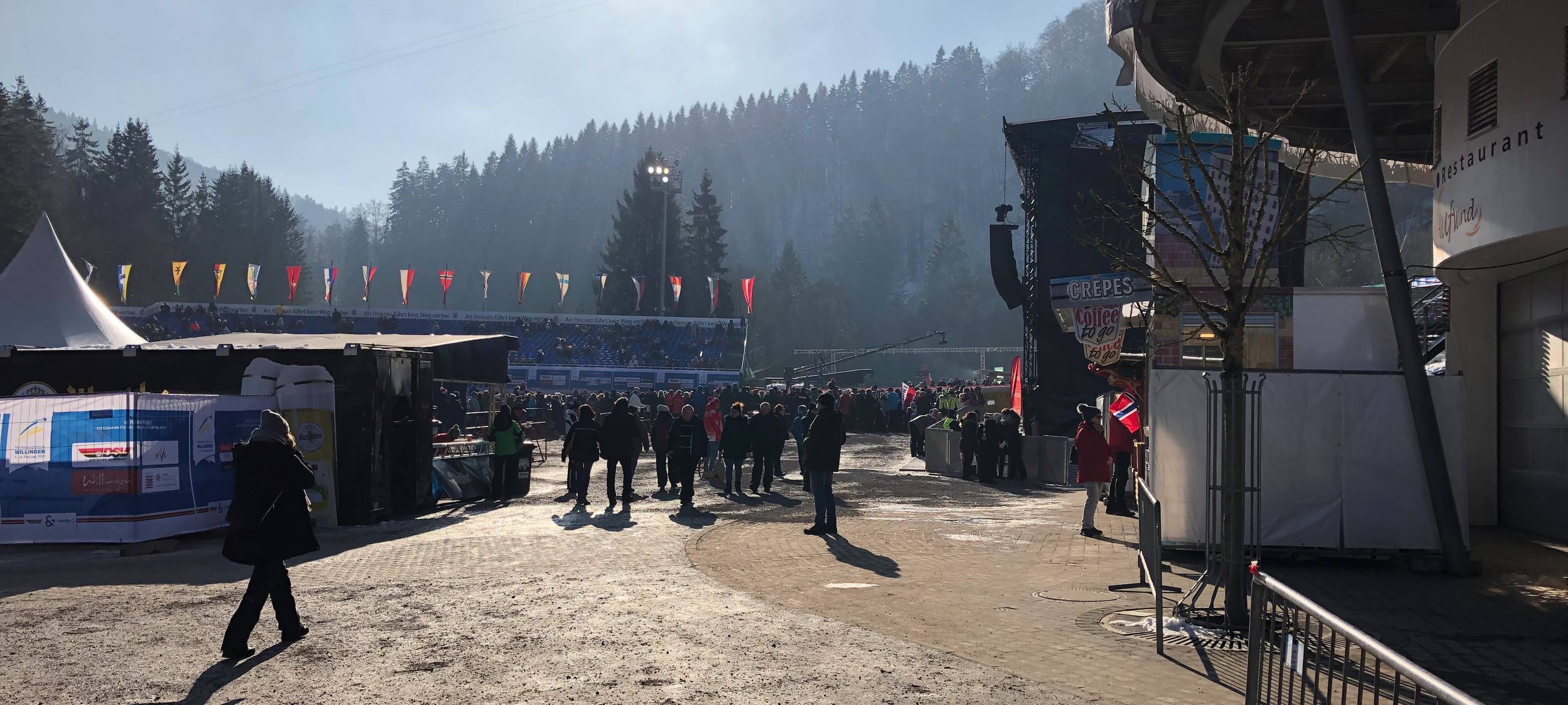 Skispringen gestartet