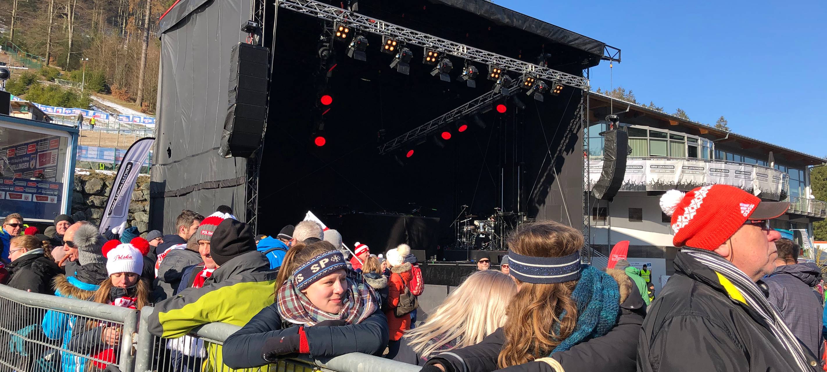 Skispringen gestartet