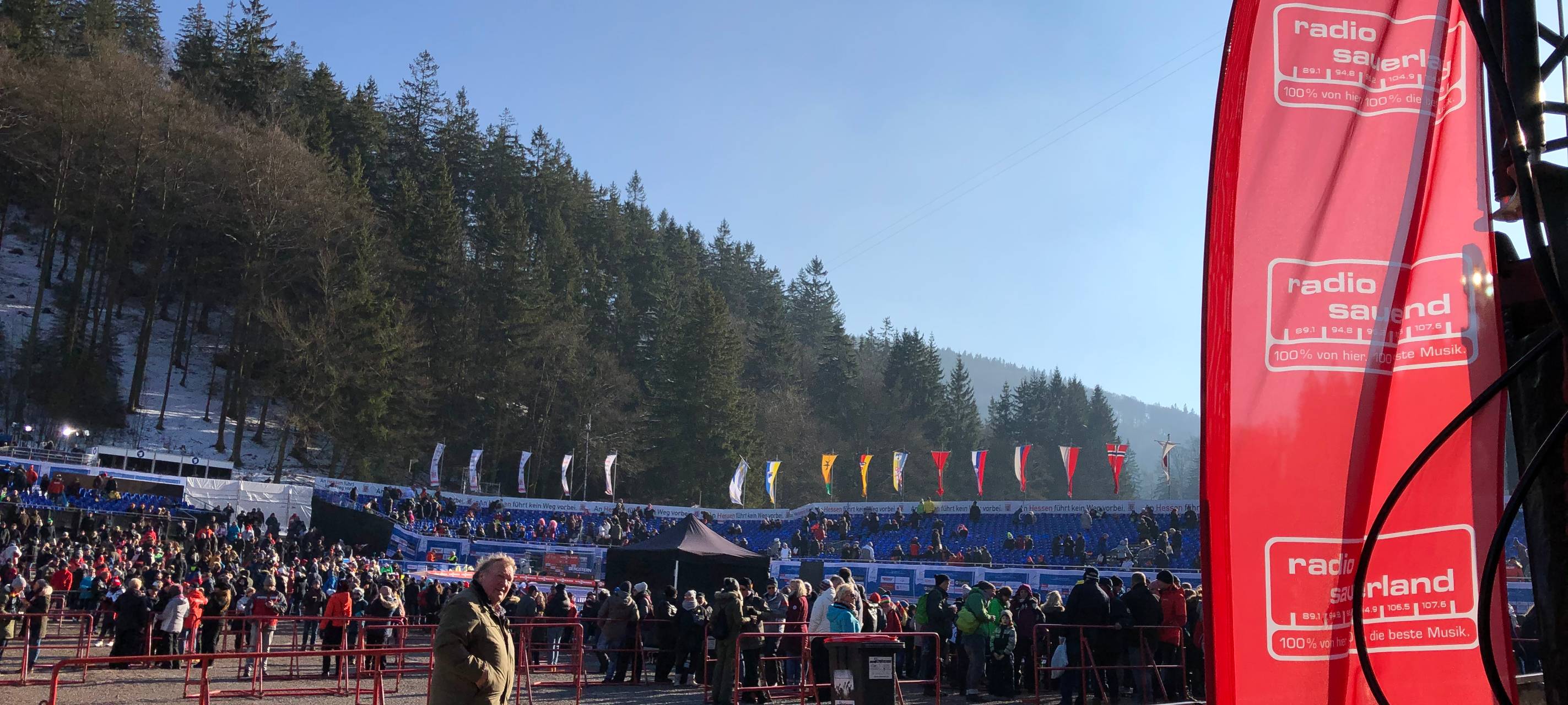Skispringen gestartet