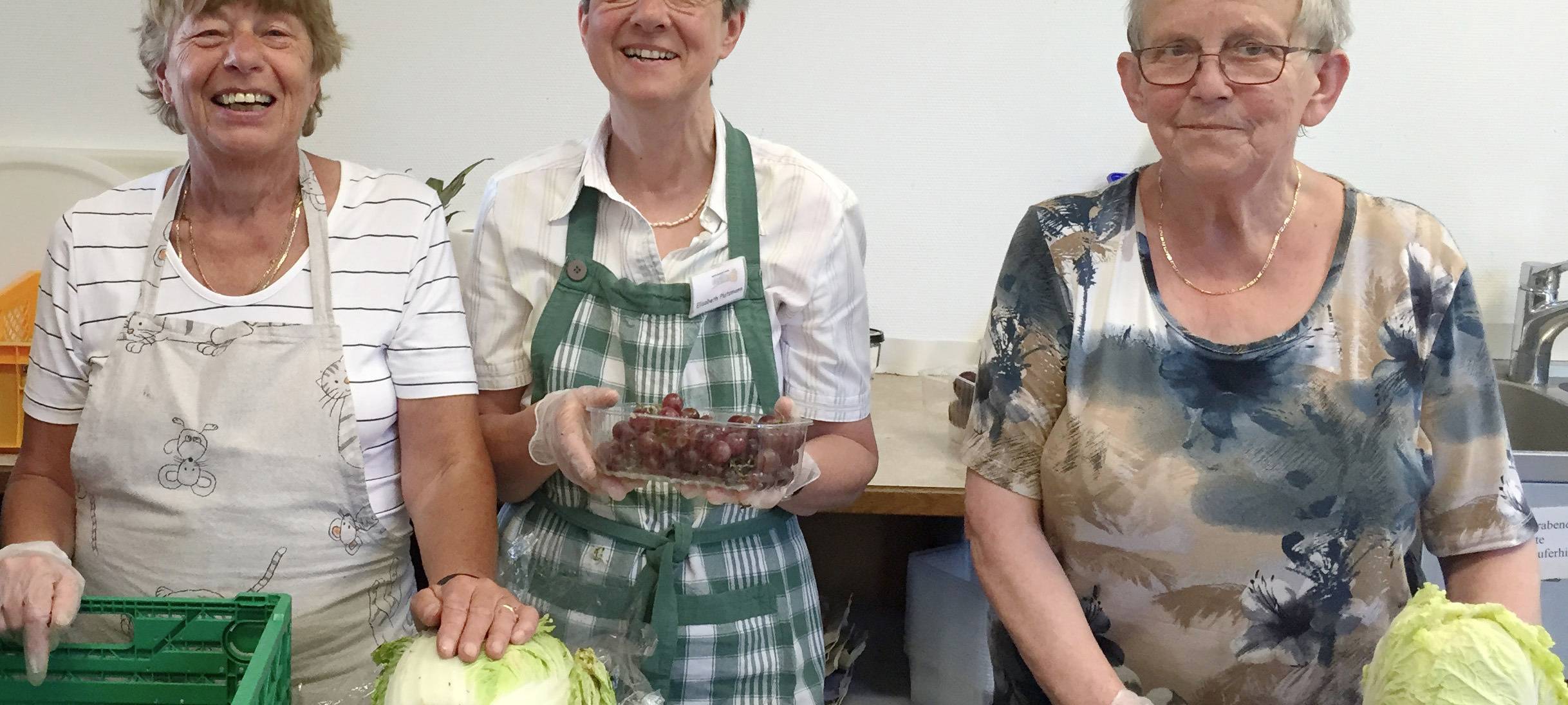 Erzbischof Hans-Josef Becker setzt sich für Tafeln und Caritas ein
