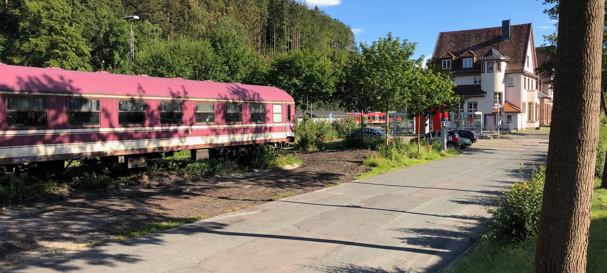 Bahnübergang in Brilon gesperrt