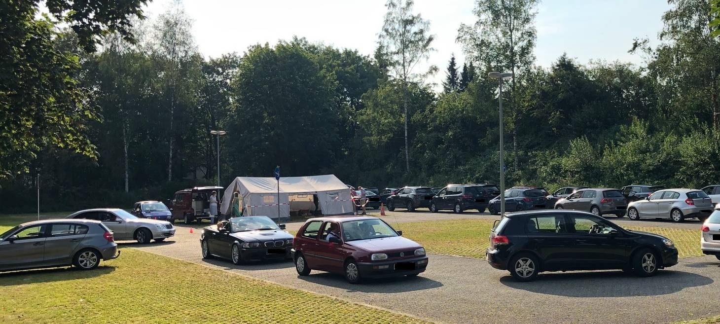 Viele Corona-Tests am neuen Drive-In