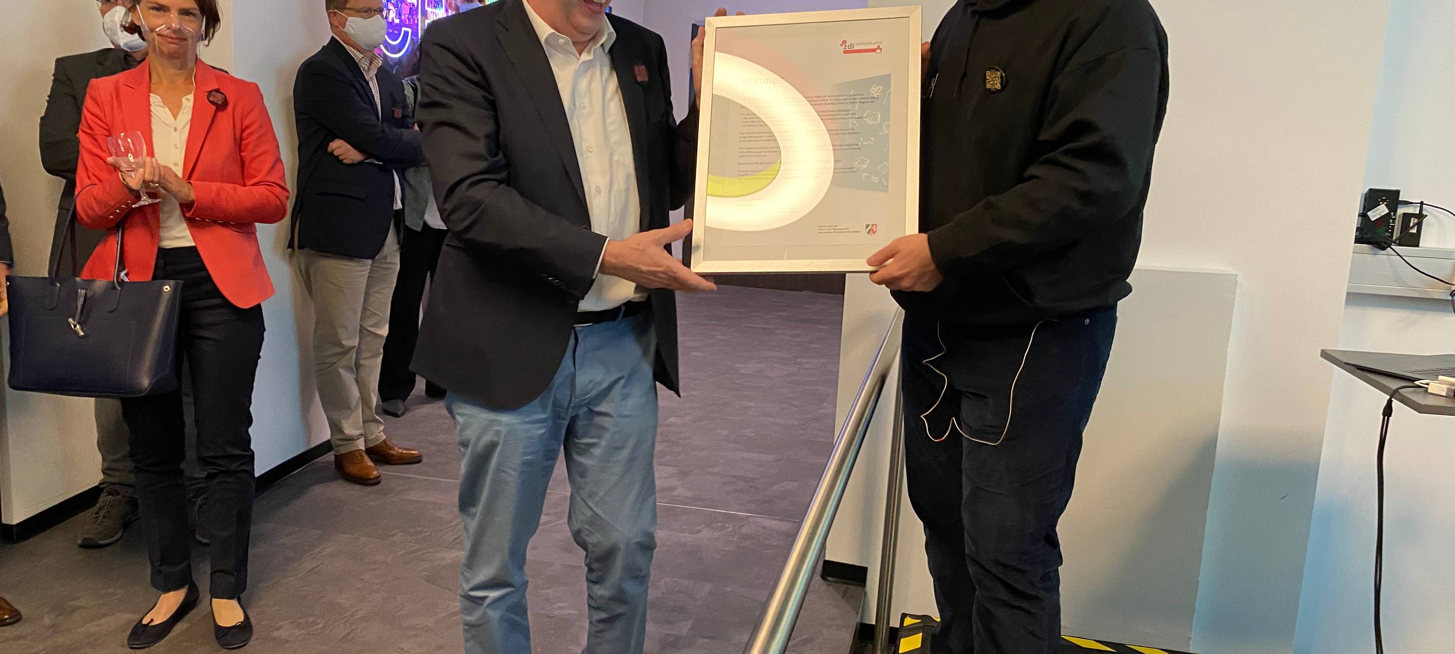 Neues Schülerlabor "F.Lux" in Neheim