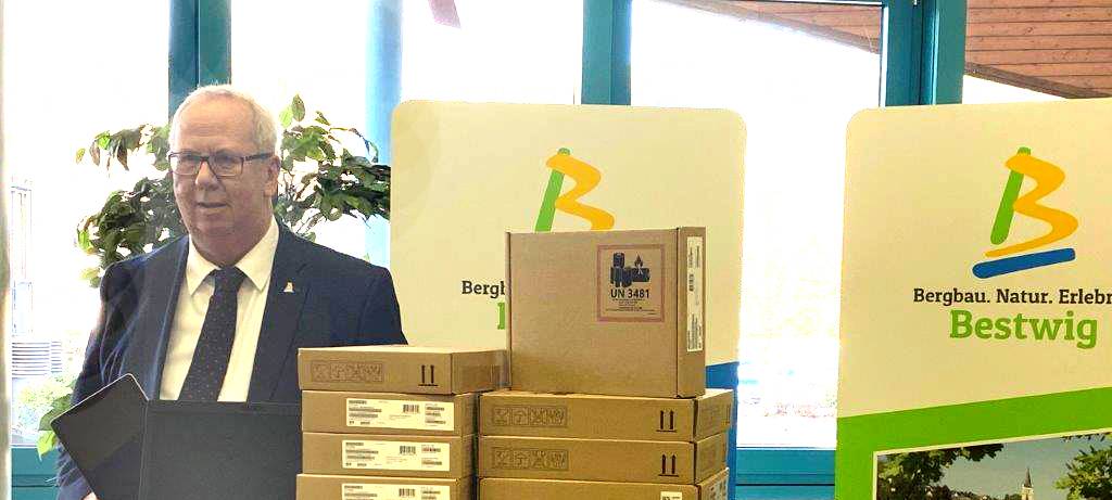 Digitale Aussattung für Schulen in Bestwig