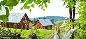 Urlauber im Sauerland suchen die Natur