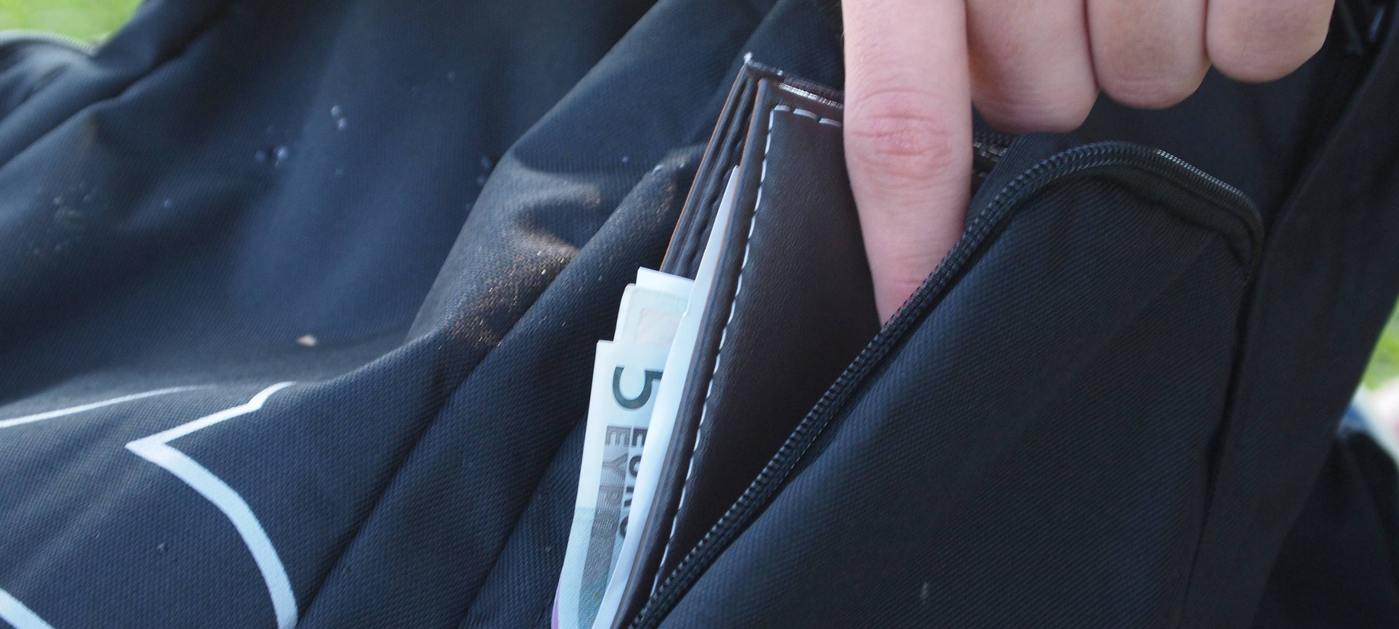 Weniger Taschendiebstähle - mehr Diebstähle aus Autos