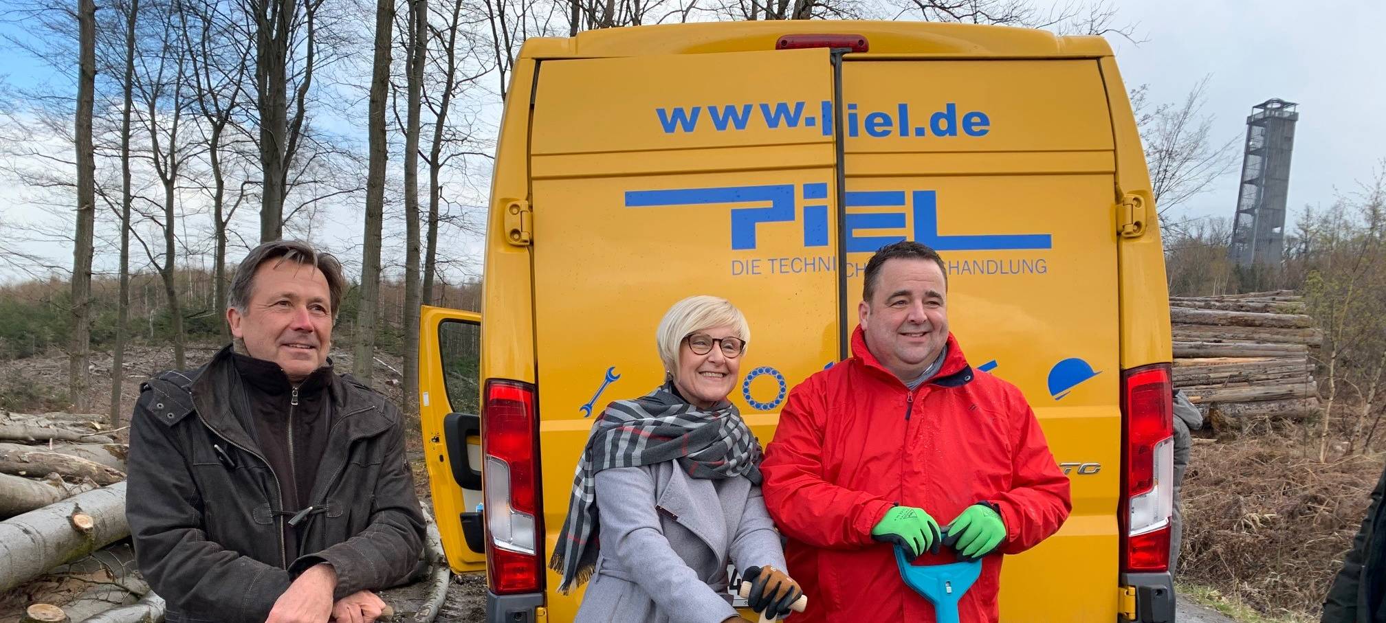 Unternehmen können bei Aufforstung im Sauerland helfen