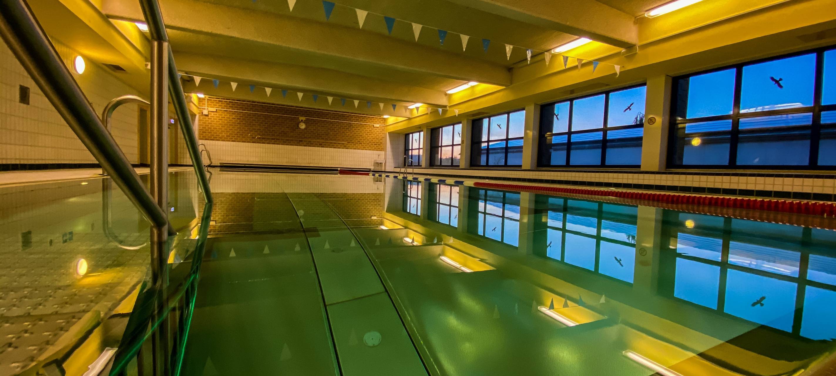 Bestwig: Wartezeit im Schwimmbad verbringen