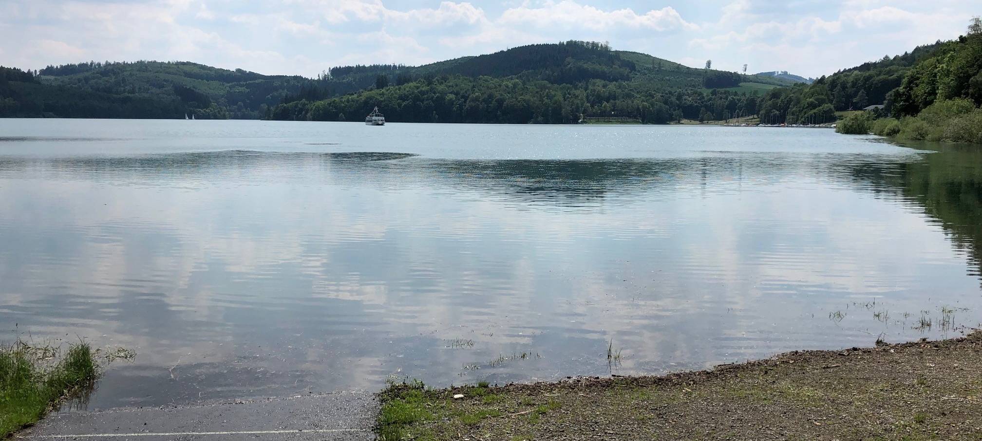 Meschede: am Hennesee wird gearbeitet