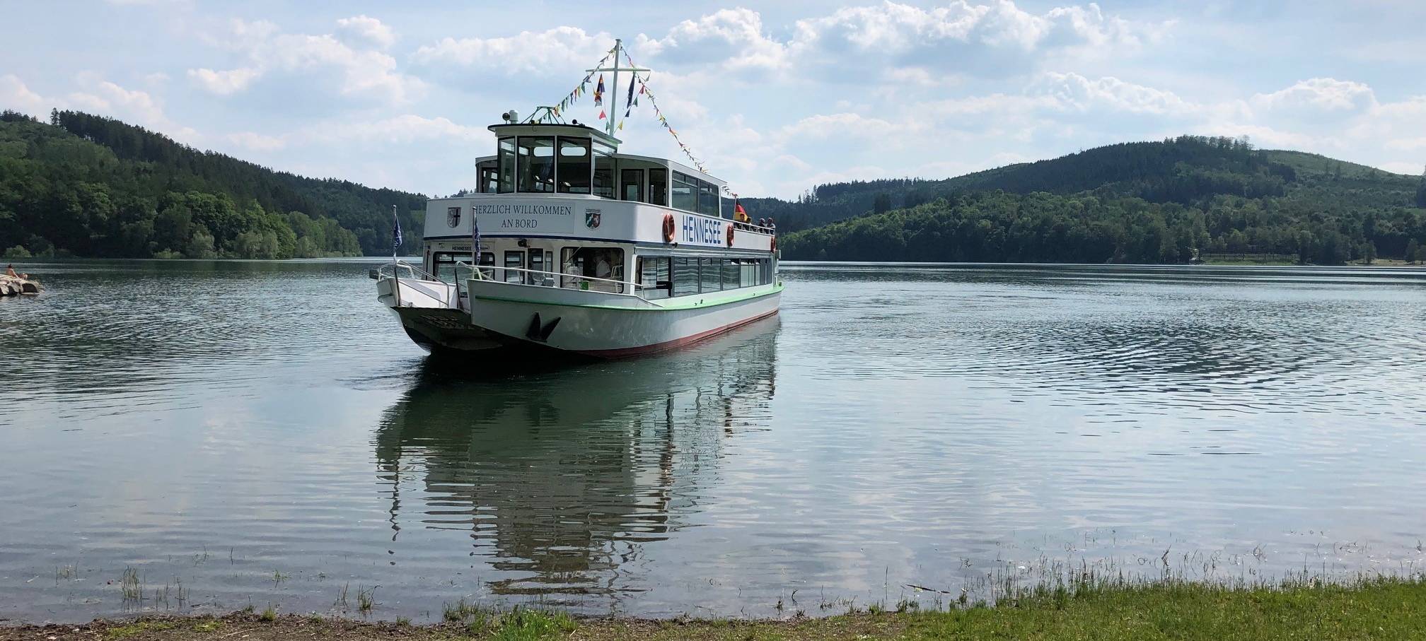 Motorschiff-Pächter auf den Seen im Sauerland zufrieden