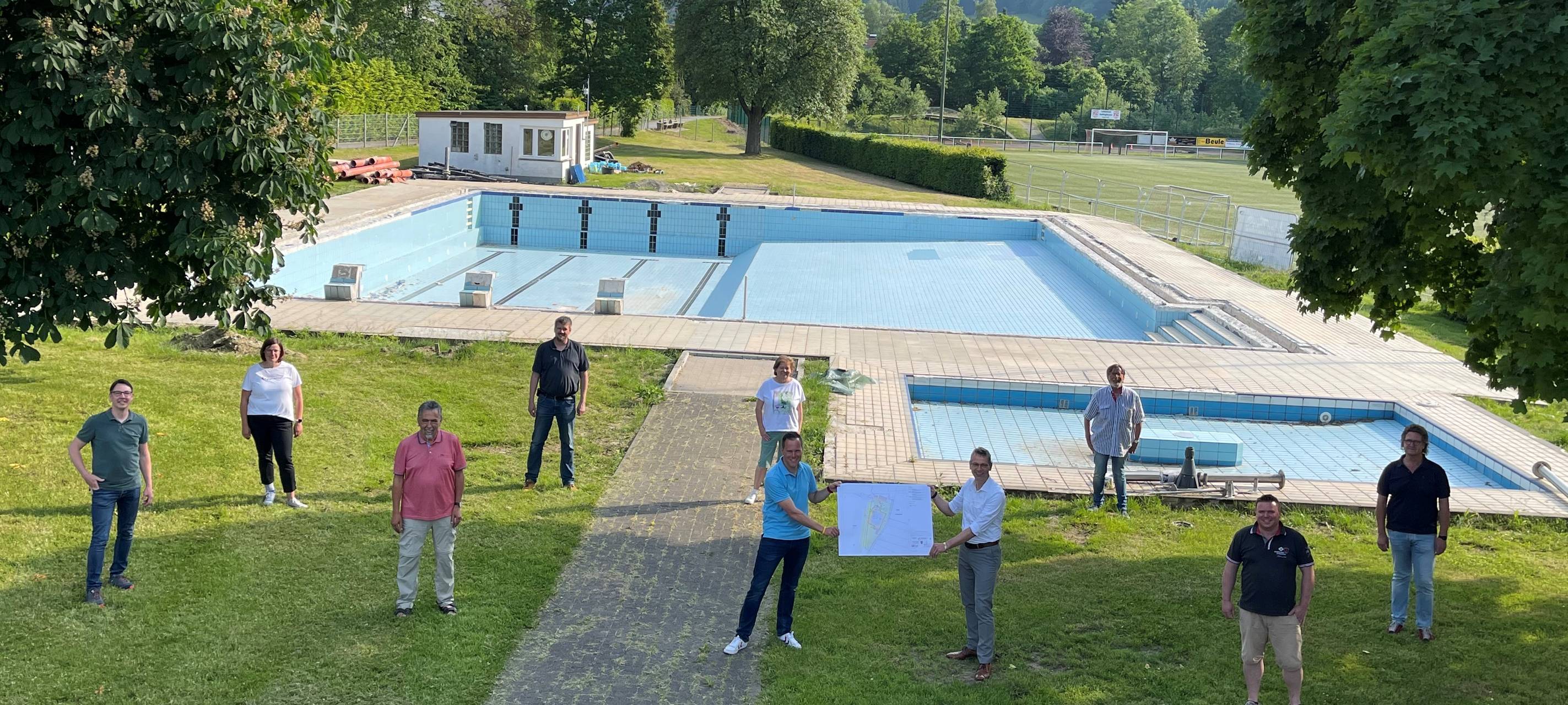 Bauarbeiten Freibad Winterberg-Siedlinghausen starten