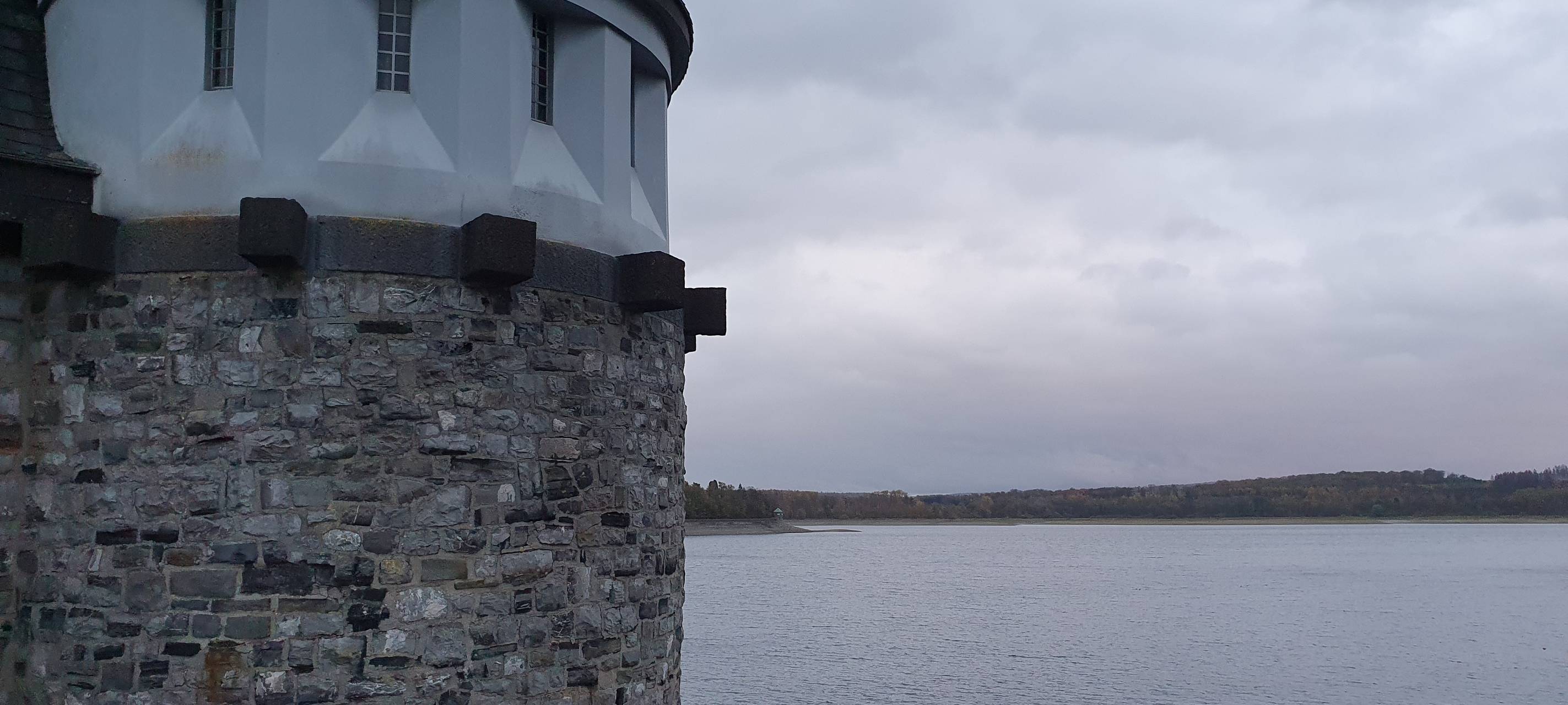 Kaum noch Blaualgenzellen im Möhnesee