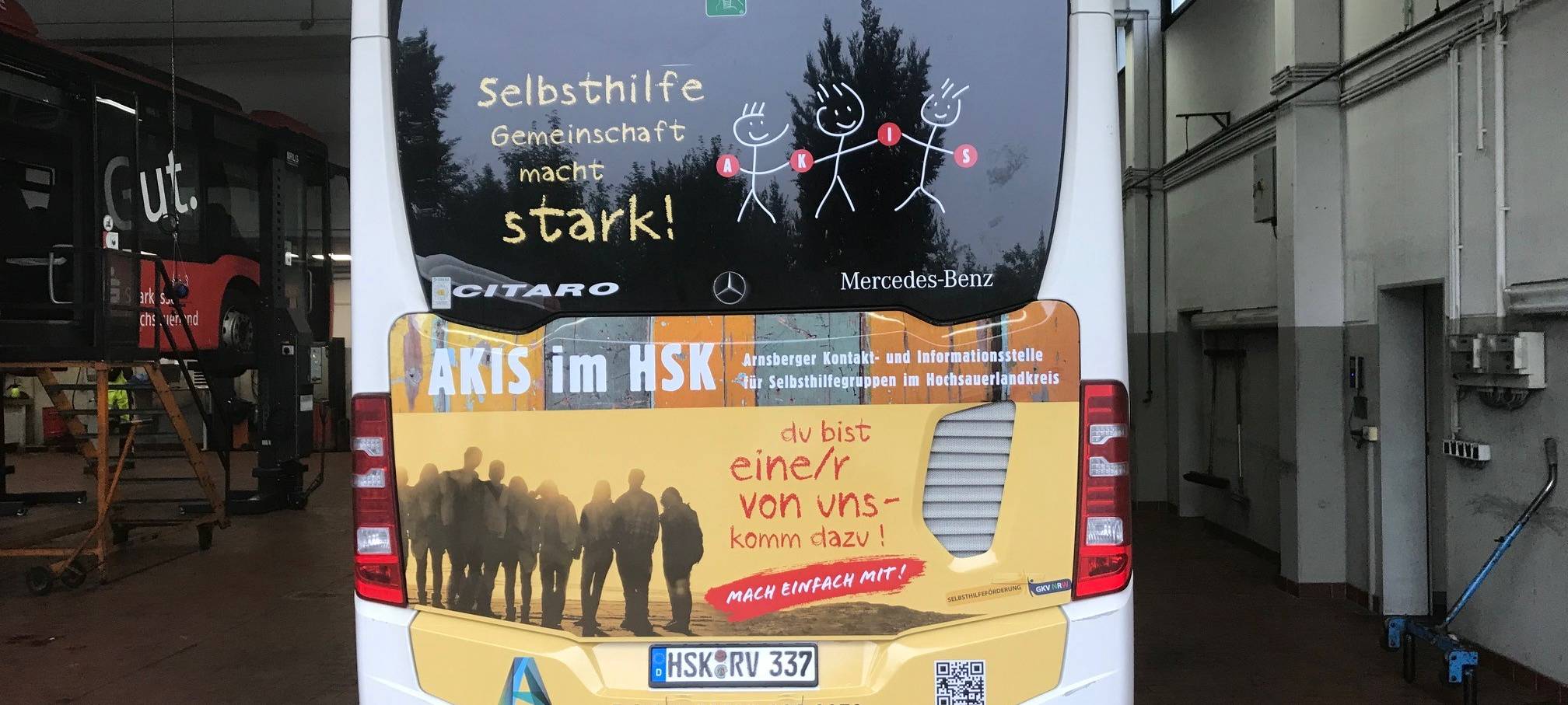 Busse im Sauerland werben für Selbsthilfe