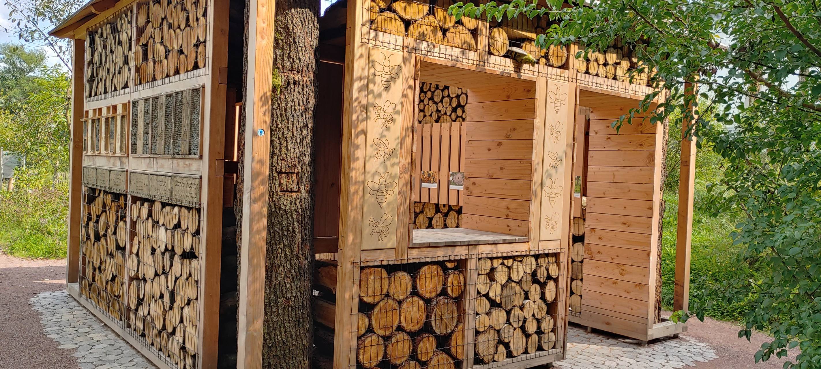 Riesen-Insektenhotel in Arnsberg