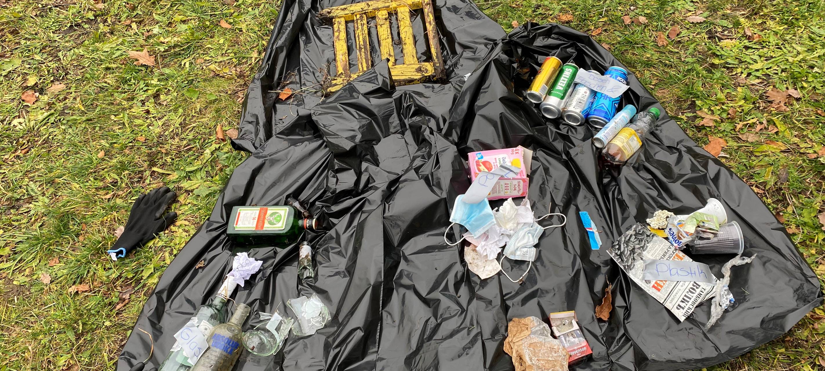 Sekundarschule am Eichholz in Arnsberg sammelt Mikroplastik in der Ruhr