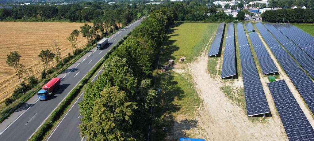 Brachflächen an A46 im Sauerland für Solaranlagen