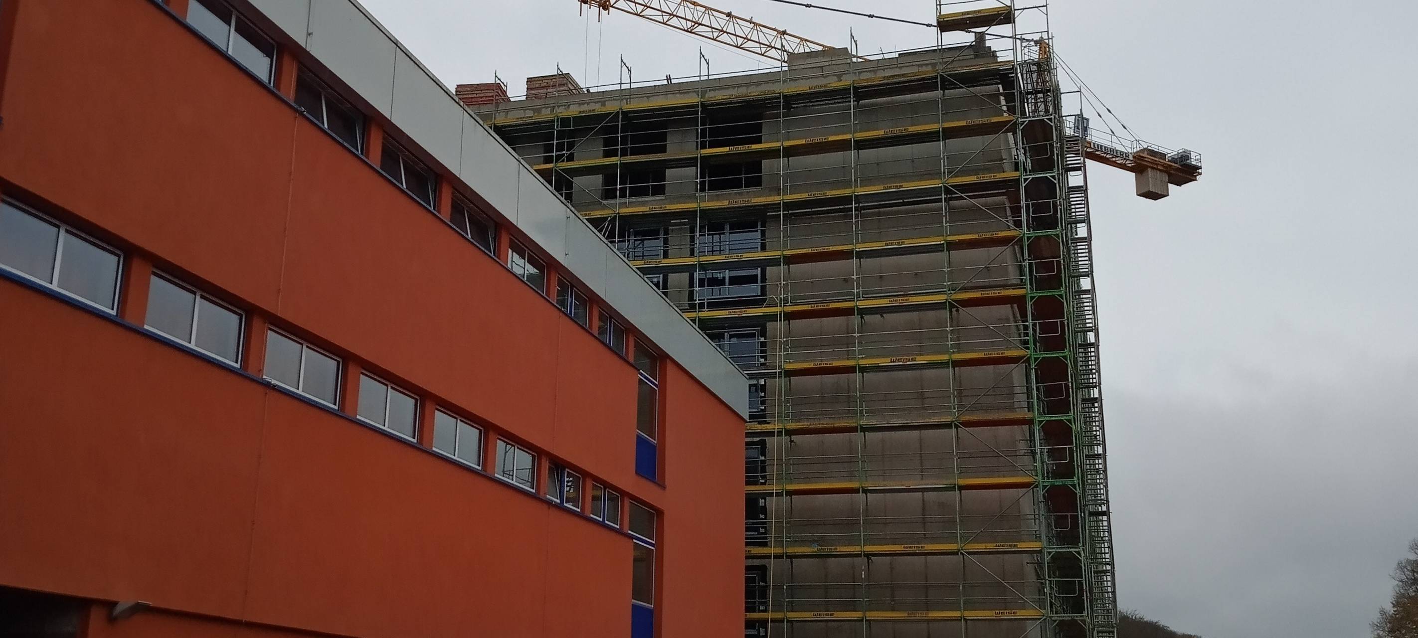 Arnsberg: Berufskolleg am Berliner Platz feiert Richtfest