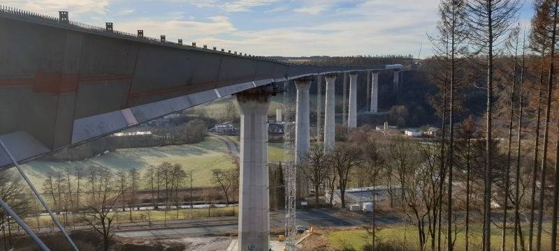 Die Aftetalbrücke im Bau.