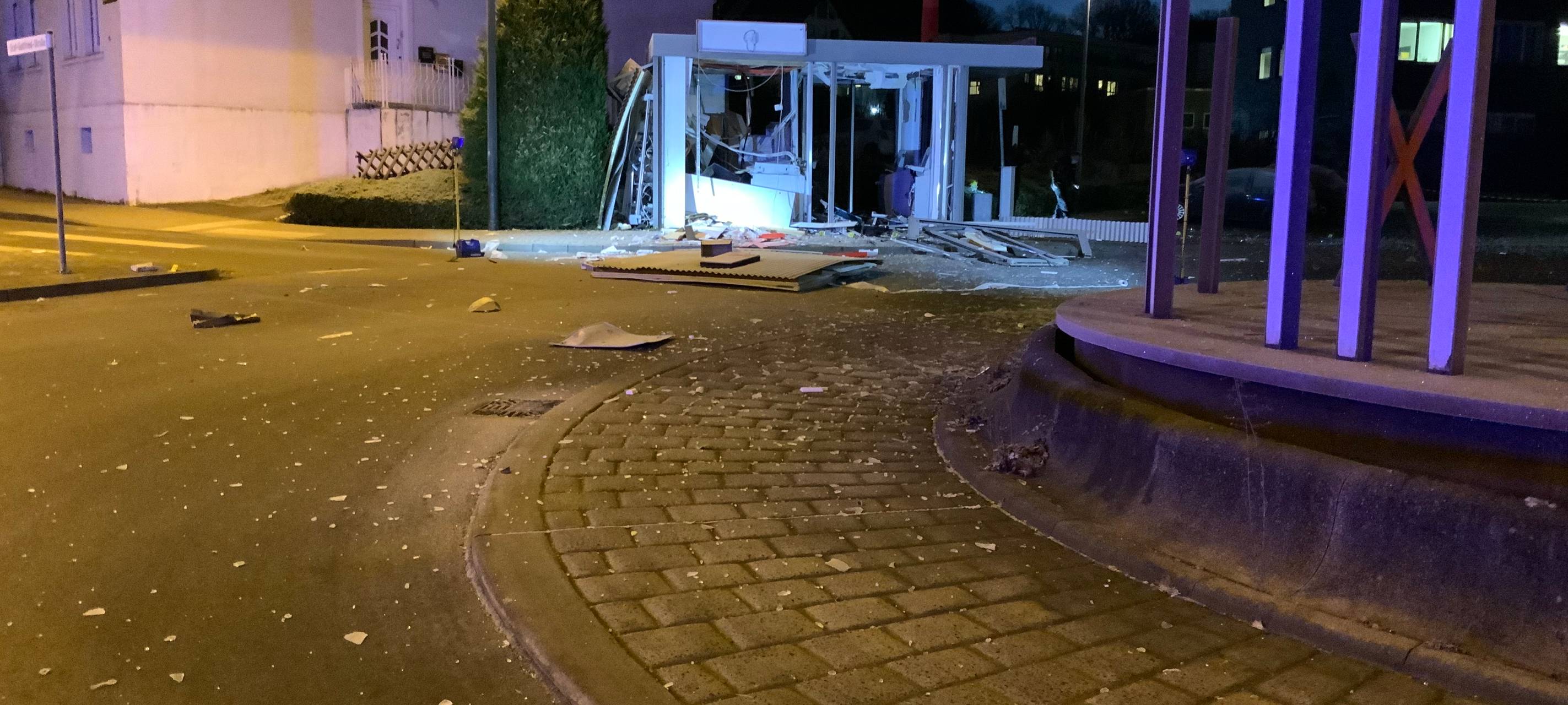 Geldautomat in Neheim gesprengt