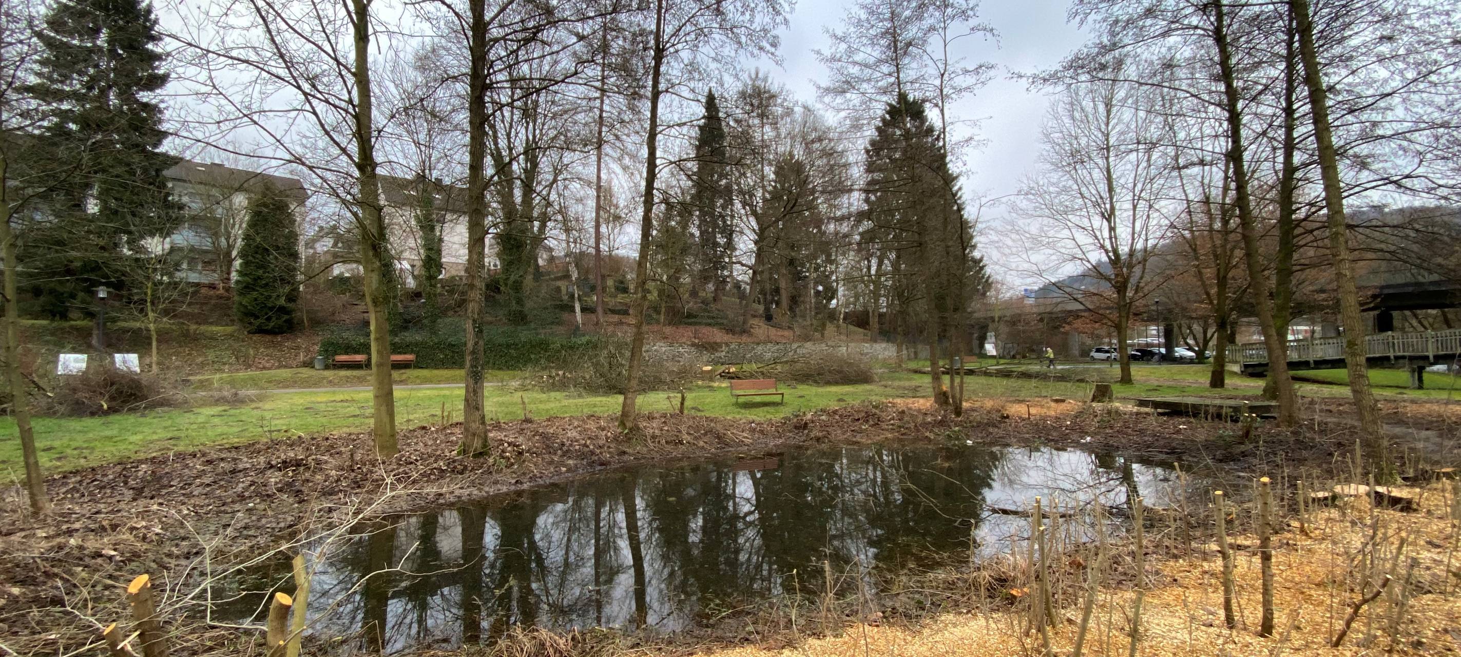 Bauarbeiten im Hennepark in Meschede