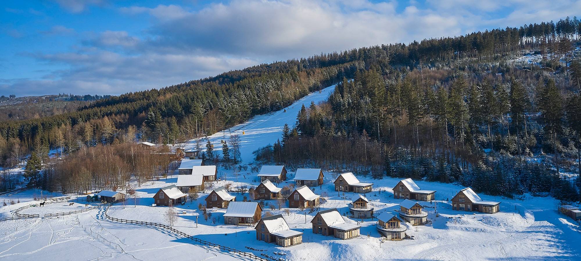 Sauerländer Bergdorf LiebesGrün holt HolidayCheck Award