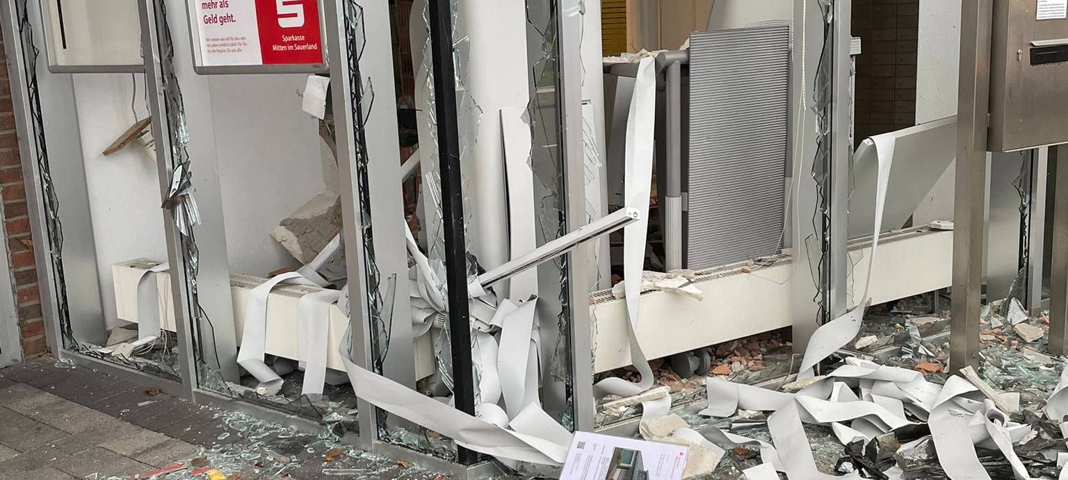 Meschede: Geldautomatensprengung