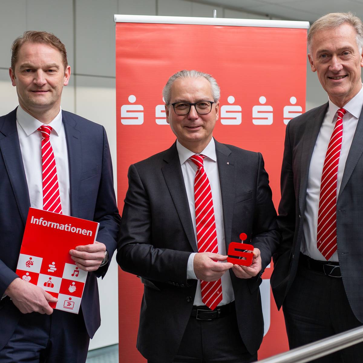 Die 3 Sparkassen im Sauerland ziehen Bilanz - Radio Sauerland