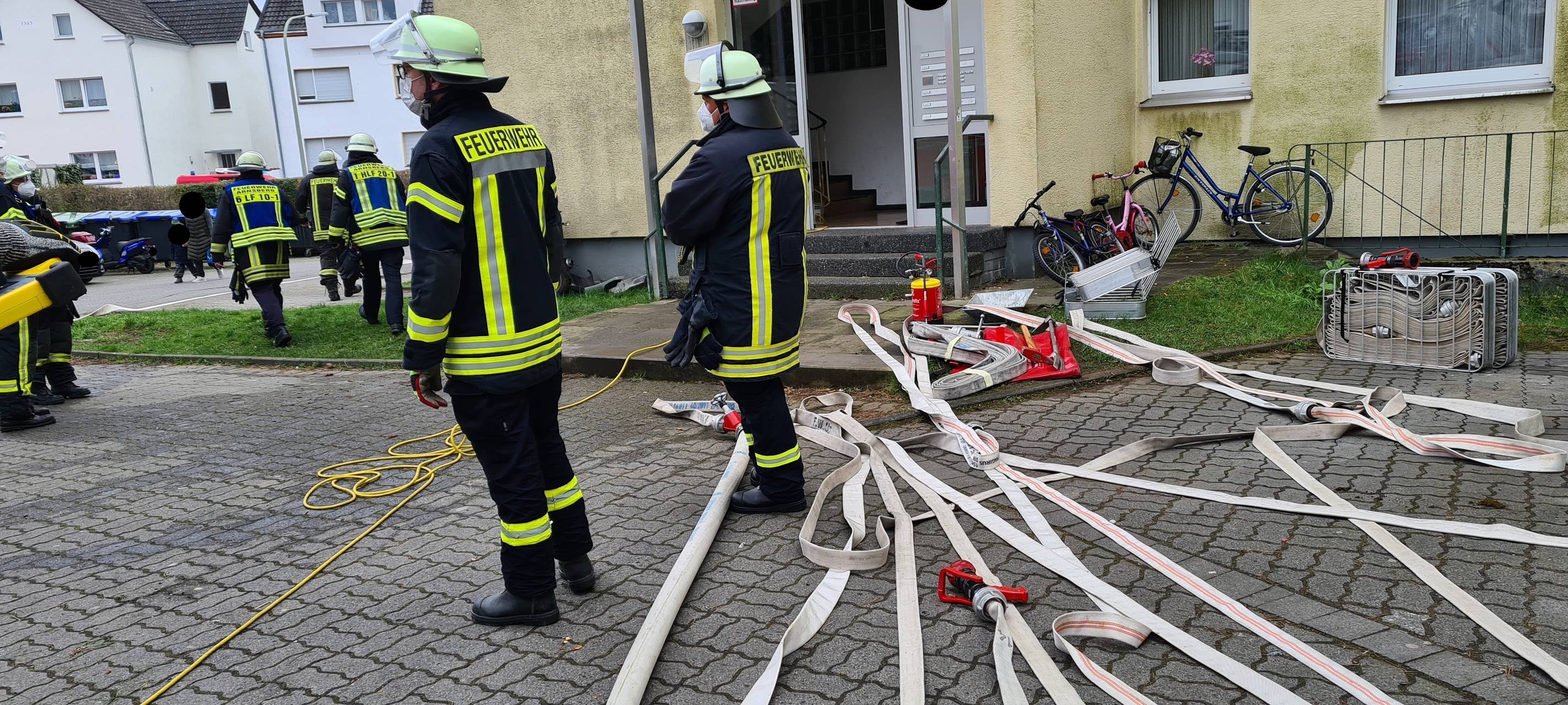 Hüsten: In Wohnhaus brennt es im Keller